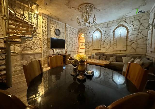 Մեկ հարկանի քարե տուն Սարյանի փողոցում կենտրոնում, 150 ք.մ., 3+ սանհանգույց, կապիտալ վերանորոգված