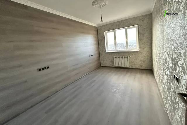 3 սենյականոց բնակարան Զաքարիա Քանաքեռցու փողոցում, 75 ք.մ., եվրովերանորոգված