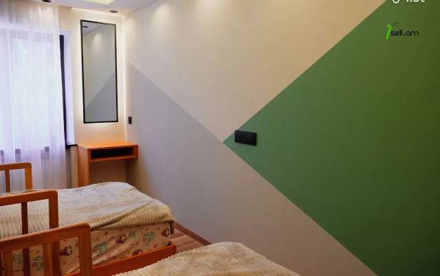 3 սենյականոց բնակարան Դավիթ Անհաղթի փողոցում, 76 ք.մ., 2/4 հարկ, դիզայներական ոճով վերանորոգված