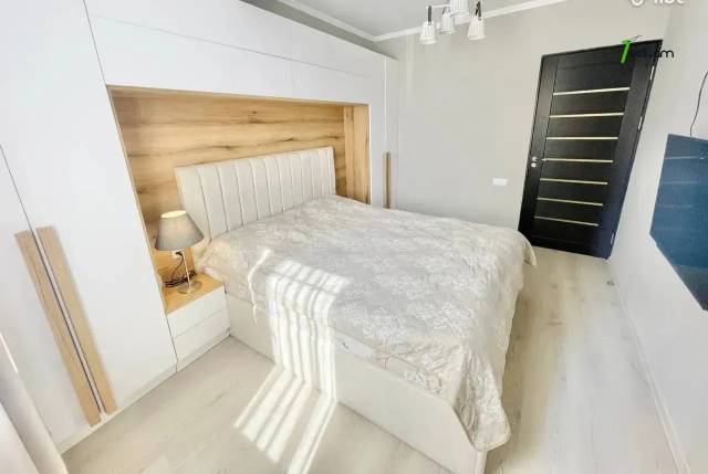 2 սենյականոց բնակարան Արամ Խաչատրյան փողոցում, 45 ք.մ., 1/9 հարկ, դիզայներական ոճով վերանորոգված