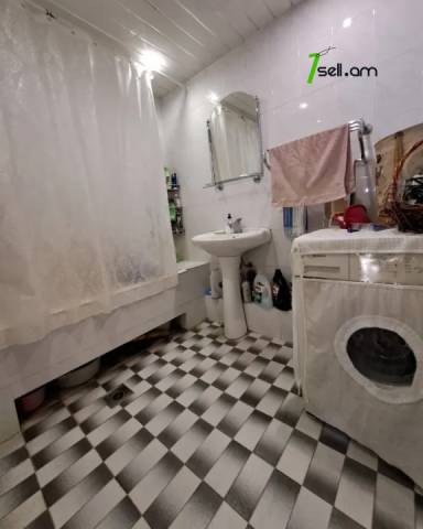 4 սենյականոց բնակարան Արշակունյաց պողոտայում, 98 ք.մ., 11/16 հարկ, կապիտալ վերանորոգված