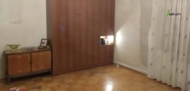 2 սենյականոց բնակարան Կոմիտասի պողոտայում, 60 ք.մ., 10/12 հարկ, 2 սանհանգույց, մասնակի վերանորոգում
