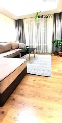 4 սենյականոց բնակարան Սարյանի փողոցում, 93 ք.մ., 6/8 հարկ, 2 սանհանգույց, եվրովերանորոգված