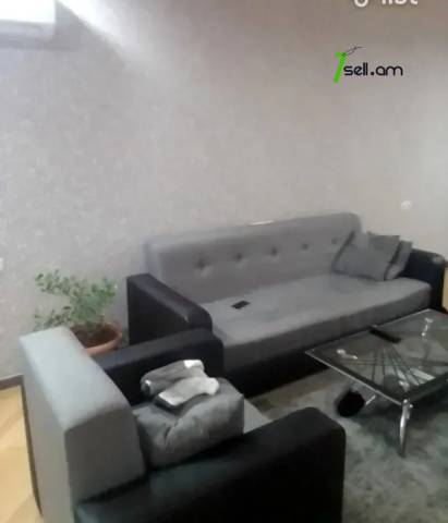 3 սենյականոց բնակարան Սամվել Սաֆարյան փողոցում, 76 քմ, 1/5 հարկ, դիզայներական ոճով վերանորոգված