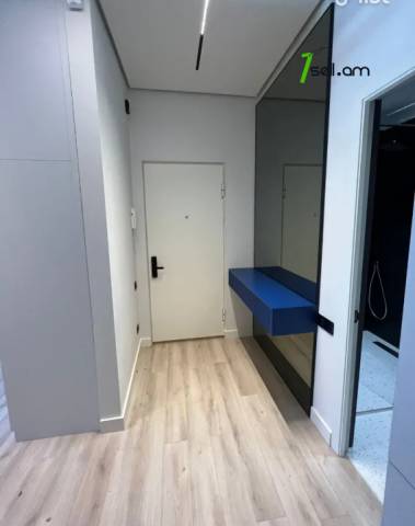 3 սենյականոց բնակարան նորակառույց շենքում Կոմիտասի պողոտայում, 60 ք.մ., բարձր առաստաղներ, 9/15 հարկ