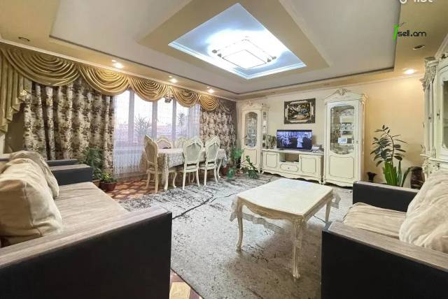 4 սենյականոց բնակարան Գուսան Շերամի փողոցում, 88 քմ, 5/9 հարկ, դիզայներական ոճով վերանորոգված