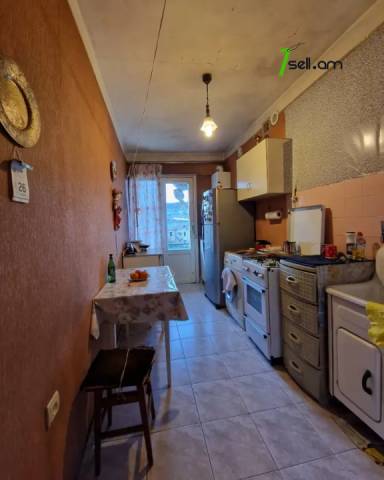 2 սենյականոց բնակարան Մխիթար Հերացի փողոցում, 75 ք.մ., 2 սանհանգույց, նախավերջին հարկ