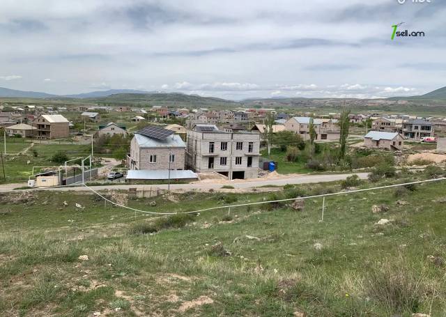 Հողատարածք բնակելի շինությունների համար Աբովյանում, 510 ք.մ.