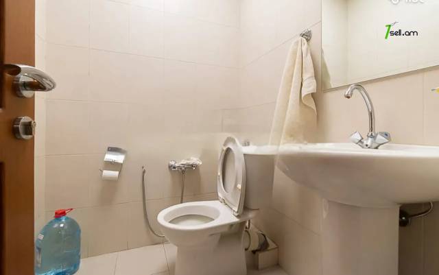 3 սենյականոց բնակարան նորակառույց շենքում Պարոնյան փողոցում, 101 քմ, 8/11 հարկ, բարձր առաստաղներ