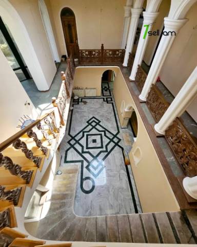 Երեք հարկանի քարե տուն Նորքի 9-րդ փողոցում Նորք Մարաշում, 1400 քմ, 3+ սանհանգույց