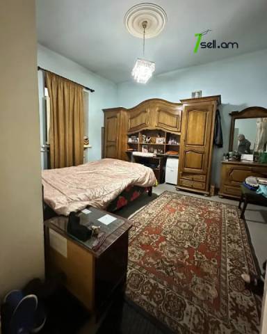 Մեկ հարկանի քարե տուն Քեռու փողոցում Արաբկիրում, 520 ք.մ.