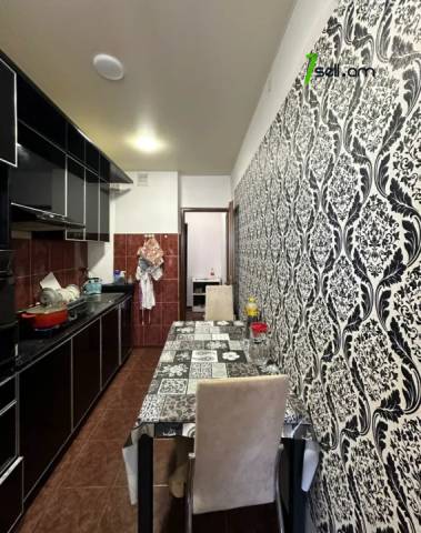 3 սենյականոց բնակարան Զաքարիա Քանաքեռցու փողոցում, 69 ք.մ., նախավերջին հարկ, եվրովերանորոգված