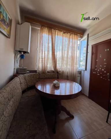 2 սենյականոց բնակարան Մոսկովյան փողոցում, 71 ք.մ., 6/9 հարկ, եվրովերանորոգված