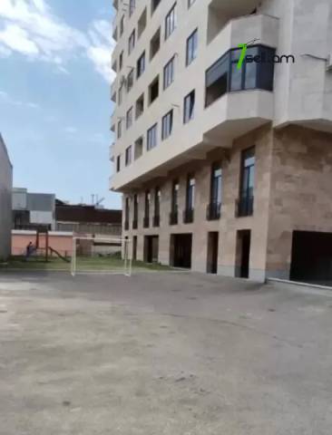 2 սենյականոց բնակարան նորակառույց շենքում Գրիբոյեդովի փողոցում, 70 ք.մ., 2 սանհանգույց