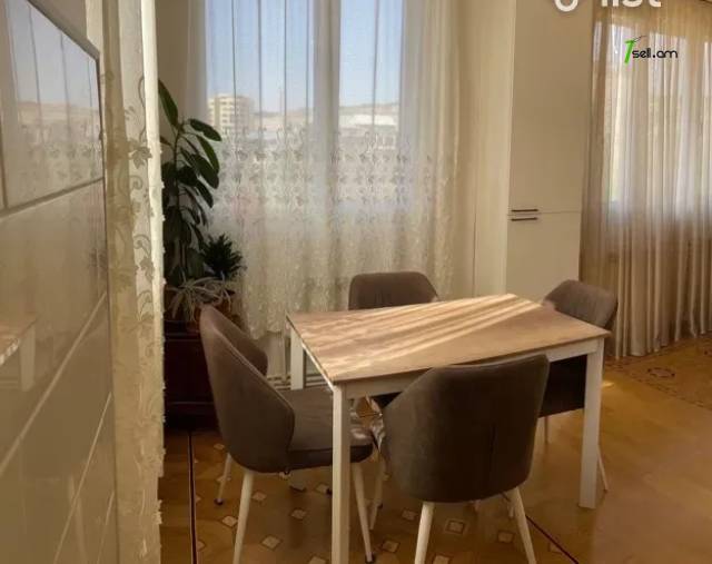 3 սենյականոց բնակարան Կորյունի փողոցում, 94 ք.մ., եվրովերանորոգված, քարե շենք