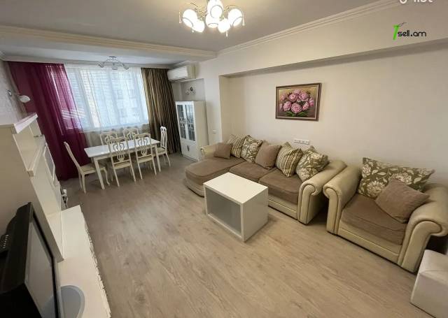 3 սենյականոց բնակարան Մեսրոպ Մաշտոցի պողոտայում, 100 քմ, 6/9 հարկ, 2 սանհանգույց, բարձր առաստաղներ