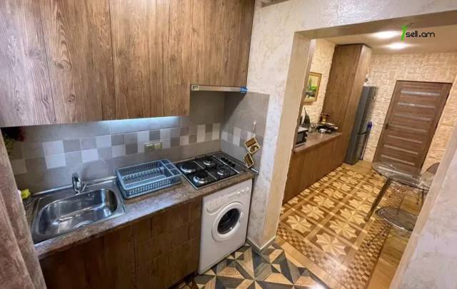 2 սենյականոց բնակարան Կոմիտասի պողոտայում, 62 ք.մ., 4/9 հարկ, դիզայներական ոճով վերանորոգված