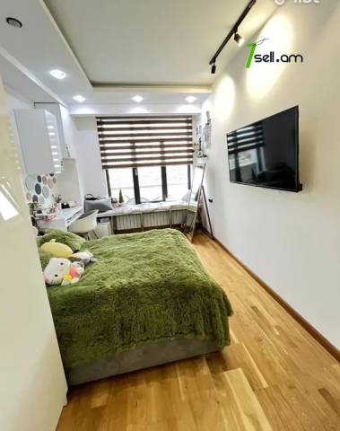 4 սենյականոց բնակարան նորակառույց շենքում Պարույր Սևակի փողոցում, 170 ք.մ., 2 սանհանգույց