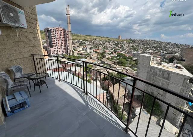 5 սենյականոց բնակարան նորակառույց շենքում Վարդանանց փողոցում, 121 քմ, 10/16 հարկ, 2 սանհանգույց