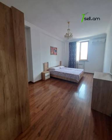 Ընդարձակ 3 սենյականոց բնակարան նորակառույց շենքում Արամի փողոցում, 160 ք.մ., 3/14 հարկ