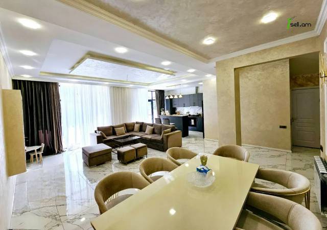 Երկու հարկանի տուն Մհեր Մկրտչյան փողոցում Ավանում, 580 ք.մ., 3+ սանհանգույց, կապիտալ վերանորոգված