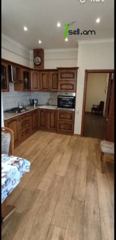 3 սենյականոց բնակարան նորակառույց շենքում Գրիբոյեդովի փողոցում, 116 քմ, 11/15 հարկ, 2 սանհանգույց