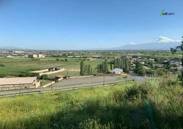 Հողատարածք բնակելի շինությունների համար Զովքում, 2625 ք.մ.