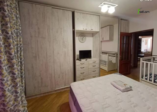 4 սենյականոց բնակարան Պուշկինի փողոցում, 110 քմ, բարձր առաստաղներ, եվրովերանորոգված, քարե շենք
