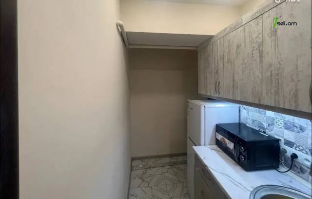 2 սենյականոց բնակարան Սունդուկյան փողոցում, 42 քմ, 1/9 հարկ, կապիտալ վերանորոգված