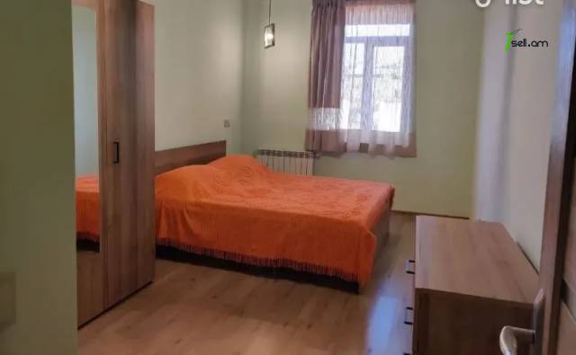 2 սենյականոց բնակարան նորակառույց շենքում Եկմալյան փողոցում, 47 ք.մ., բարձր առաստաղներ