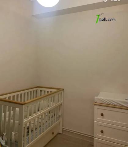 3 սենյականոց բնակարան նորակառույց շենքում Կոմիտասի պողոտայում, 61 ք.մ., 7/16 հարկ, բարձր առաստաղներ