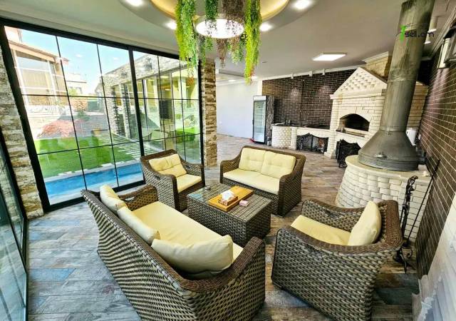 Երկու հարկանի տուն Բագրևանդի 20-րդ փողոցում Նոր Նորքում, 1830 ք.մ., 3+ սանհանգույց