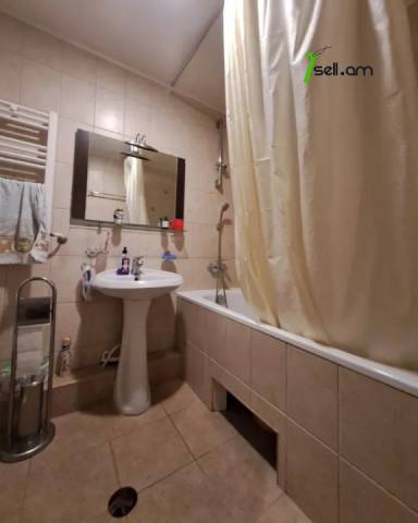 3 սենյականոց բնակարան Զորավար Անդրանիկի փողոցում, 100 ք.մ., 3/14 հարկ, կոսմետիկ վերանորոգում