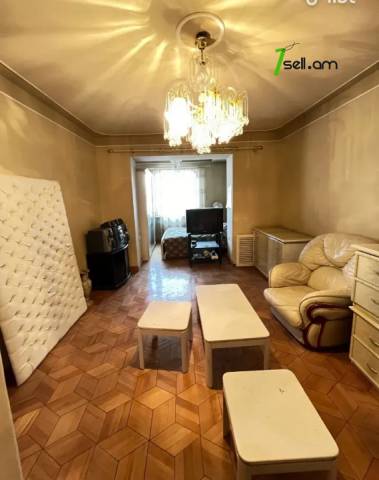 2 սենյականոց բնակարան Արմեն Տիգրանյանի փողոցում, 47 ք.մ., 3/5 հարկ, քարե շենք