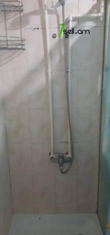 Ընդարձակ 1 սենյականոց բնակարան Ավետիս Ահարոնյանի փողոցում, 56 քմ, 4/6 հարկ, կոսմետիկ վերանորոգում