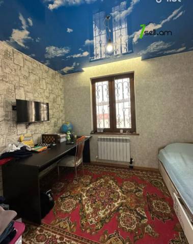 Երկու հարկանի քարե տուն Գևորգ Հովսեփյանի փողոցում Նորք Մարաշում, 282 քմ, 2 սանհանգույց
