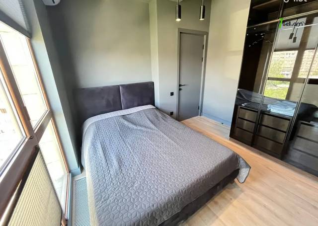 3 սենյականոց բնակարան նորակառույց շենքում Կոմիտասի պողոտայում, 65 ք.մ., 10/15 հարկ, բարձր առաստաղներ