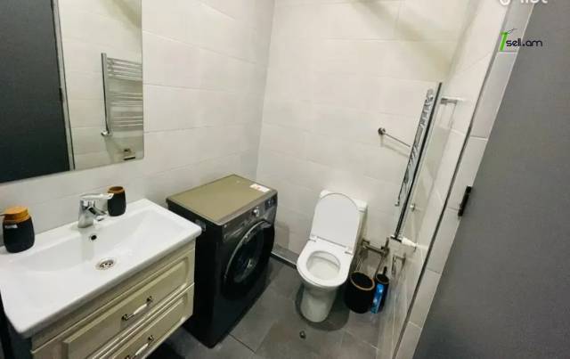 2 սենյականոց բնակարան նորակառույց շենքում Կարապետ Ուլնեցու փողոցում, 62 քմ, 13/16 հարկ