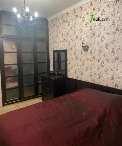 2 սենյականոց բնակարան, Գյուլիքեխվյանի նրբանցք, 65 ք.մ., 2/5 հարկ, կապիտալ վերանորոգված, քարե շենք