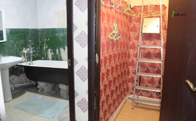 2 սենյականոց բնակարան, Արագած-6 թաղամաս, 52 ք.մ., 2/4 հարկ, եվրովերանորոգված