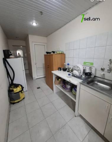 Բազմաֆունկցիոնալ գույք Հայկ Գյուլիքևխյանի փողոցում Նոր Նորքում, 200 քմ