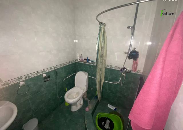 Երեք հարկանի քարե տուն Բատիկյան փողոցում Մալաթիա Սեբաստիայում, 370 քմ, 2 սանհանգույց