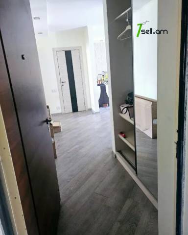 2 սենյականոց բնակարան Վահրամ Փափազյան փողոցում, 60 քմ, նախավերջին հարկ, կապիտալ վերանորոգված