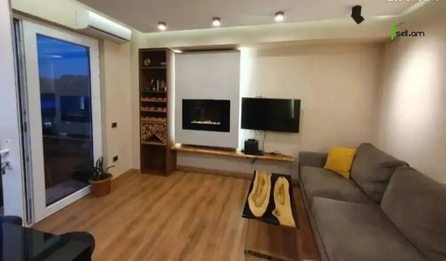 2 սենյականոց բնակարան Պուշկինի փողոցում, 50 ք.մ., նախավերջին հարկ, կապիտալ վերանորոգված