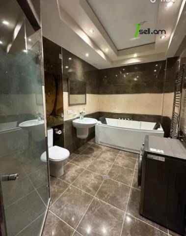 4 սենյականոց բնակարան նորակառույց շենքում Պուշկինի փողոցում, 98 քմ, 8/10 հարկ, 2 սանհանգույց