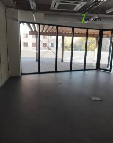 Բազմաֆունկցիոնալ գույք Սայաթ-Նովայի պողոտայում կենտրոնում, 327 ք.մ.