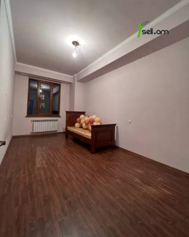 3 սենյականոց բնակարան նորակառույց շենքում Նիկողայոս Ադոնց փողոցում, 95 ք.մ., 2 սանհանգույց, 2/8 հարկ