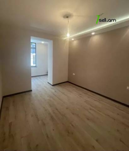 3 սենյականոց բնակարան Կոմիտասի պողոտայում, 90 ք.մ., բարձր առաստաղներ, 3/5 հարկ, կապիտալ վերանորոգված
