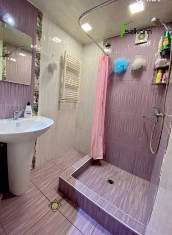 3 սենյականոց բնակարան Ավետիս Ահարոնյան փողոցում, 94 քմ, 7/9 հարկ, եվրովերանորոգված