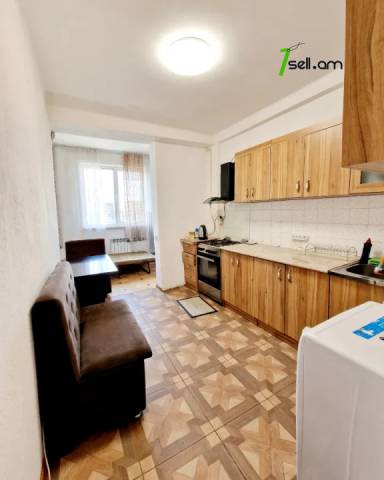 2 սենյականոց բնակարան Տիգրան Մեծի պողոտայում, 80 ք.մ., կապիտալ վերանորոգված